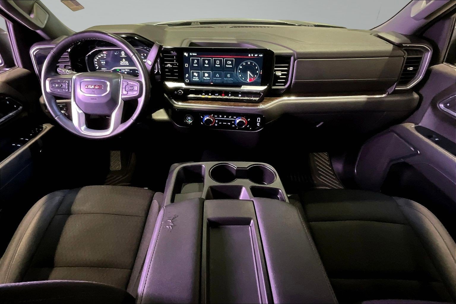 Used 2024 GMC Sierra 1500 Elevation AWD/4WD image 9