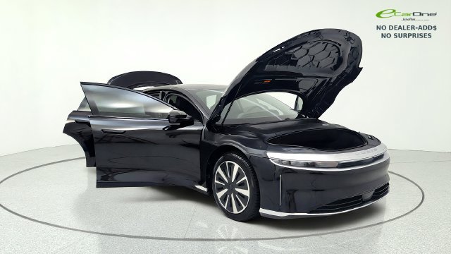 Used 2025 Lucid Air Pure RWD image 11
