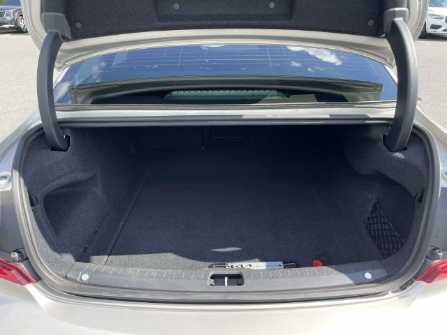 Used 2018 Volvo S90 T5 Momentum w/ Protection Package FWD image 10