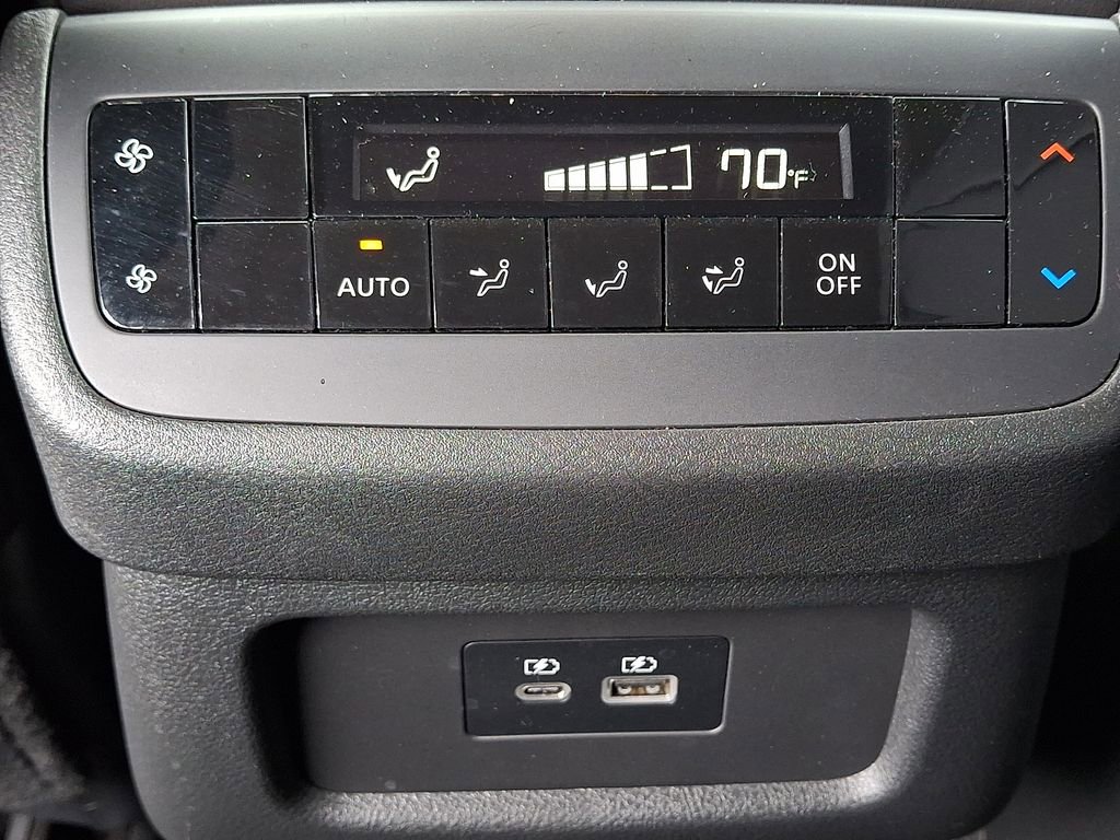 Certified 2023 Nissan Pathfinder SL image 13