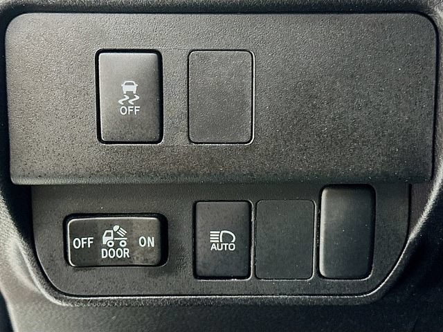 Used 2023 Toyota Tacoma SR AWD/4WD image 10