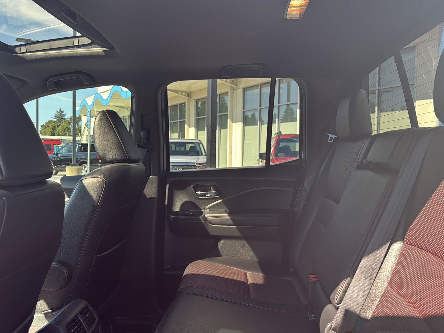 Used 2023 Honda Ridgeline Black Edition image 9
