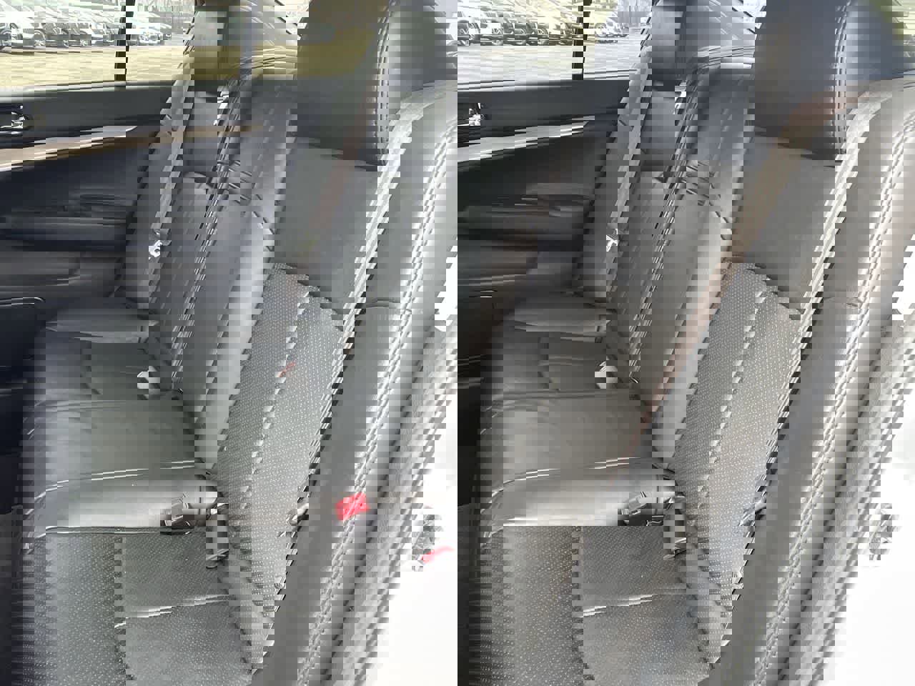 Used 2013 INFINITI G37 x w/ Premium Pkg AWD/4WD image 18