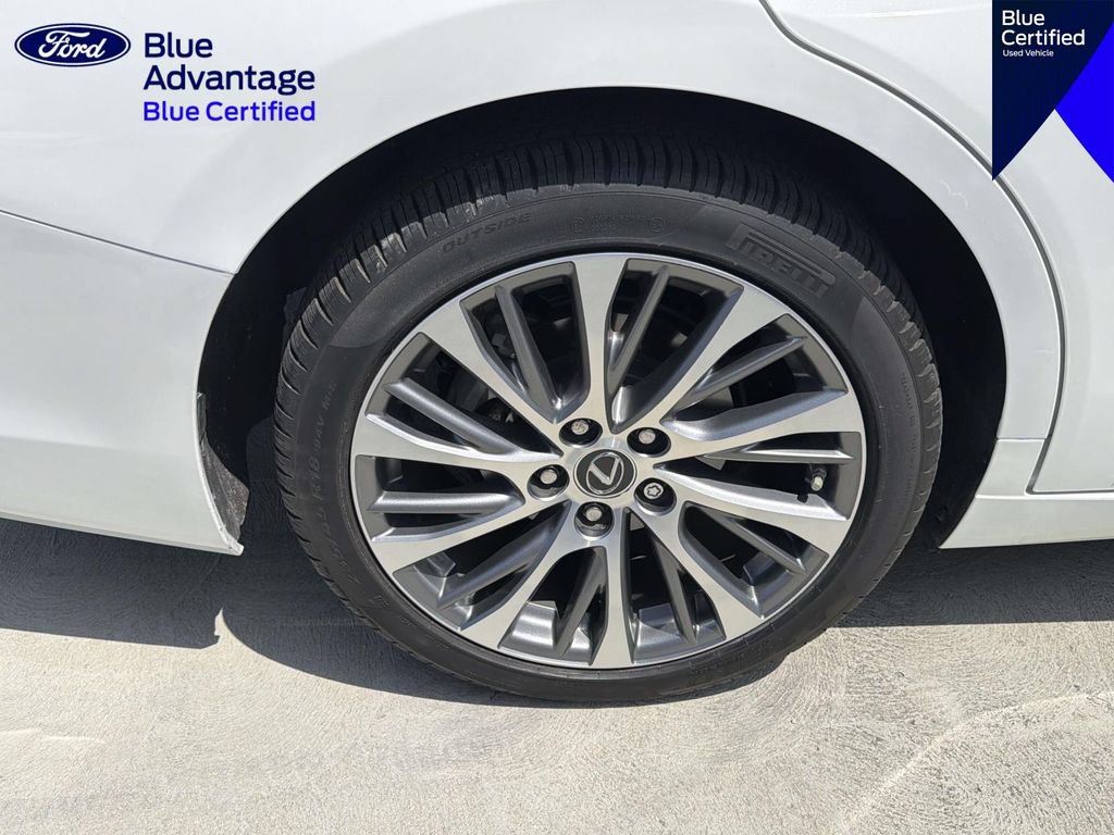Used 2021 Lexus ES 300h w/ Premium Package FWD image 18