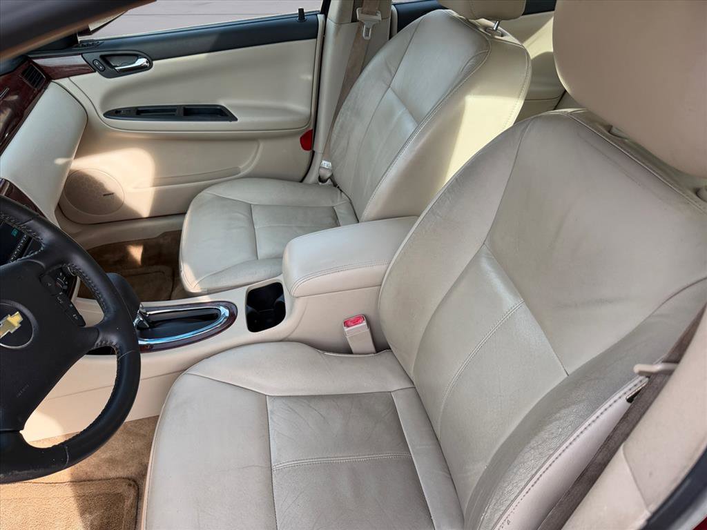 Used 2009 Chevrolet Impala LT w/ Luxury Edition Package image 11