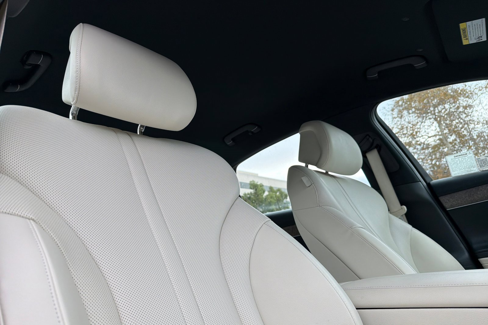 Used 2024 Genesis G80 image 17