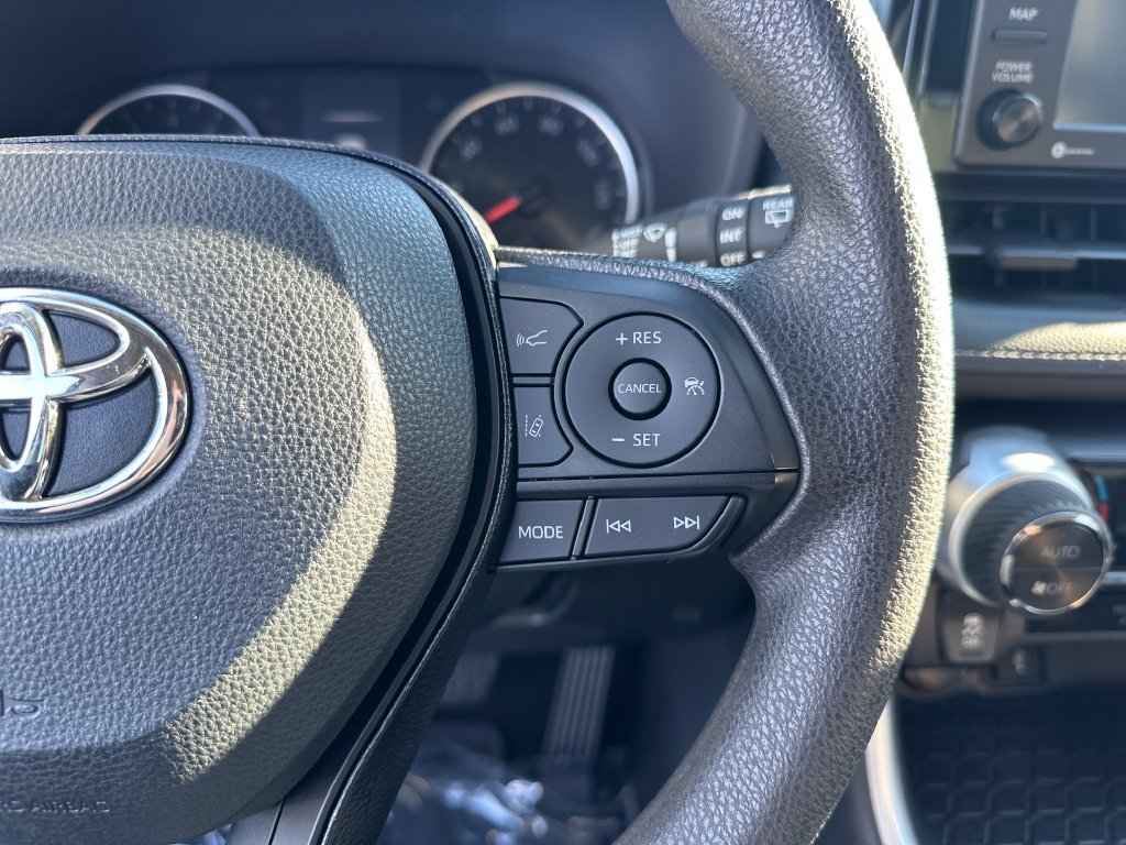 Certified 2021 Toyota RAV4 XLE AWD/4WD image 20