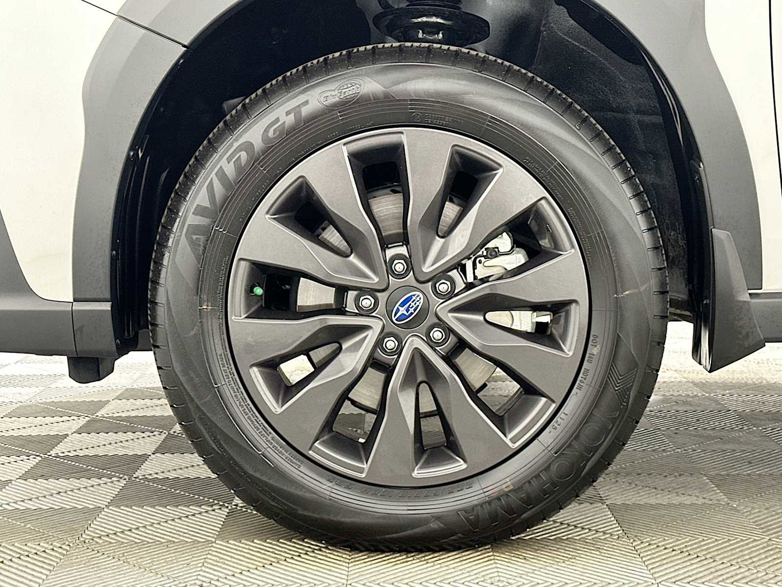 Certified 2025 Subaru Outback Onyx Edition image 29