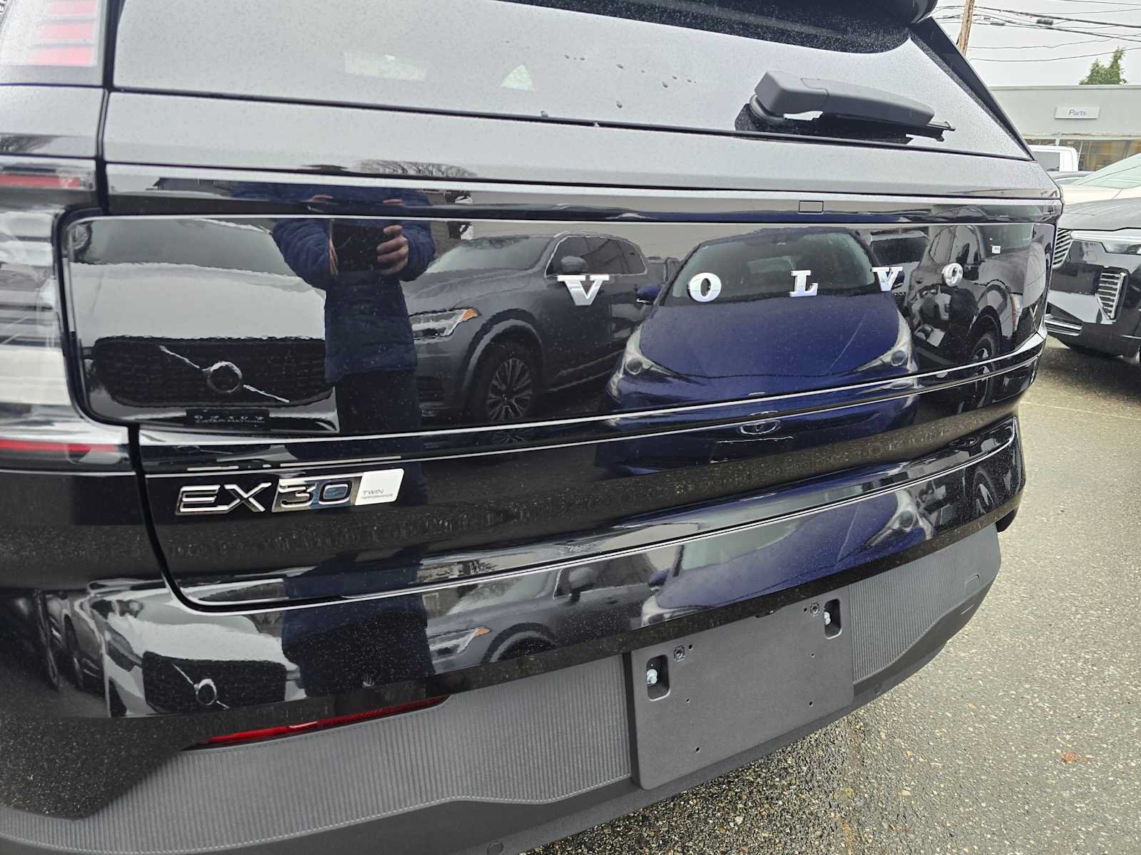 New 2026 Volvo EX30 Plus w/ Protection Package Premier AWD/4WD image 13