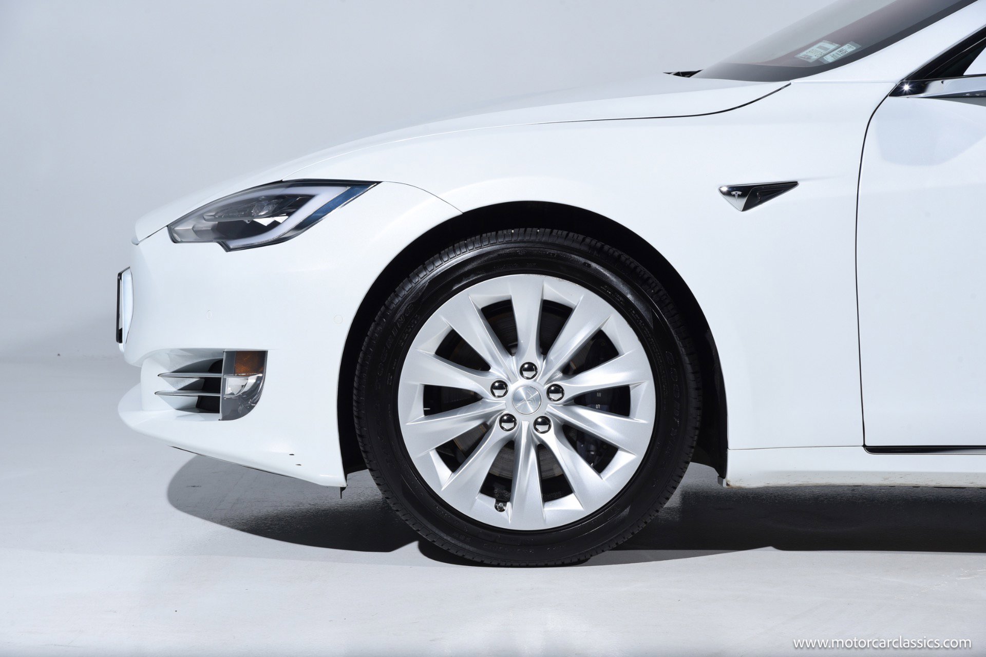 Used 2018 Tesla Model S 100D image 15