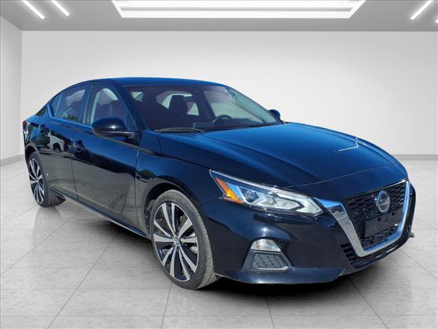 Used 2022 Nissan Altima 2.5 SR AWD/4WD image 2