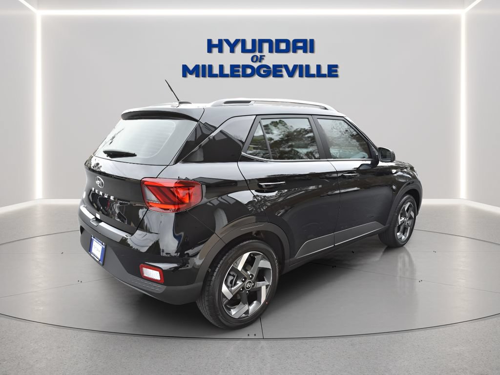 New 2026 Hyundai Venue SEL FWD image 5