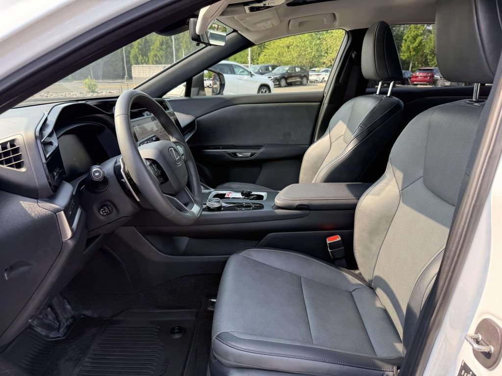 Used 2023 Lexus RZ 450e Premium w/ Technology Package AWD/4WD image 14