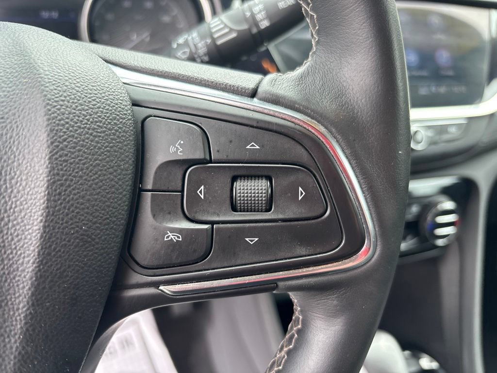 Used 2023 Buick Encore GX Essence w/ Experience Buick Package FWD image 27