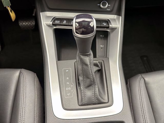 Used 2022 Audi Q3 2.0T Premium AWD/4WD image 29