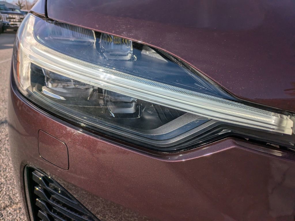 New 2026 Volvo XC60 B5 Plus w/ Climate Package AWD/4WD image 10