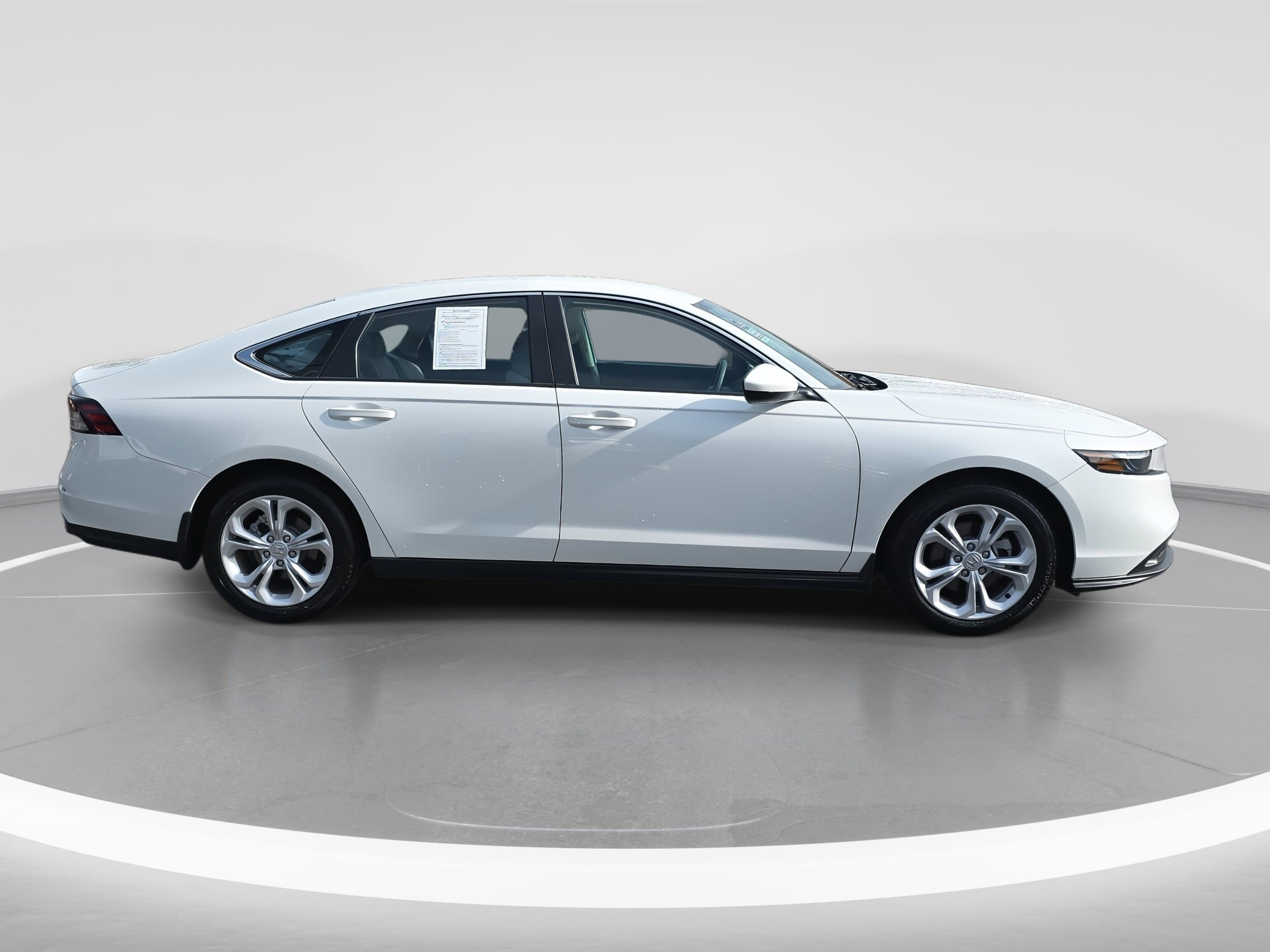 Certified 2025 Honda Accord LX image 4