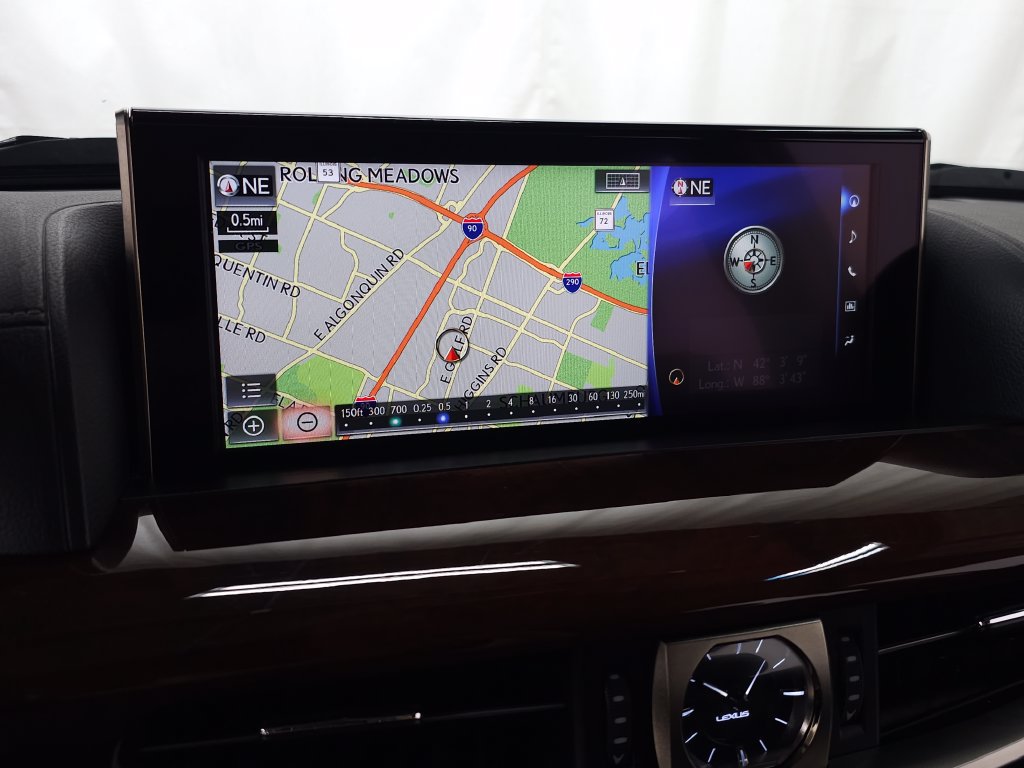 Used 2020 Lexus LX 570 4WD w/ Luxury Package image 27