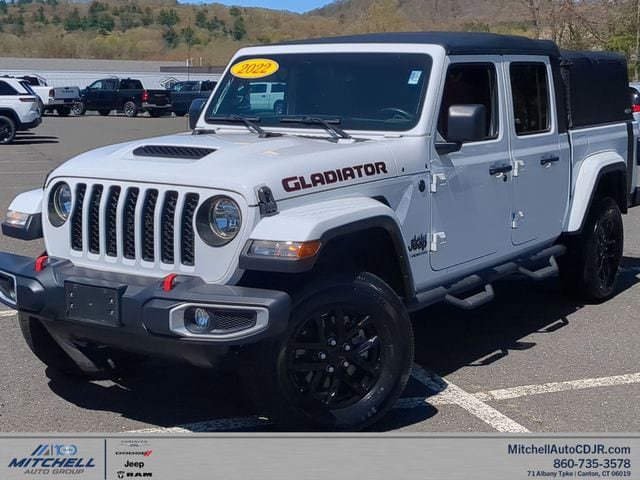 Certified 2022 Jeep Gladiator Sport AWD/4WD image 1