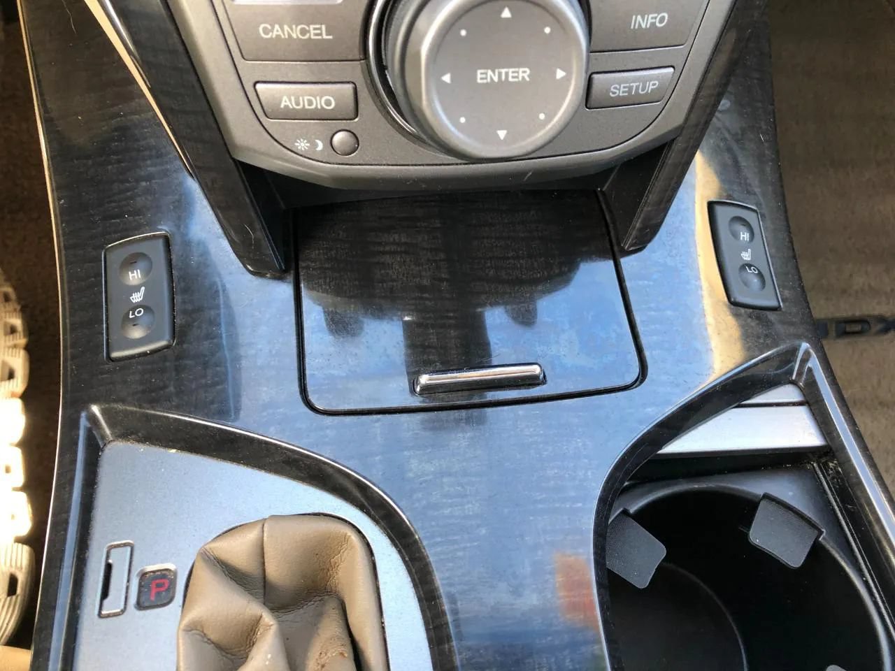 Used 2009 Acura MDX w/ Technology Package AWD/4WD image 24