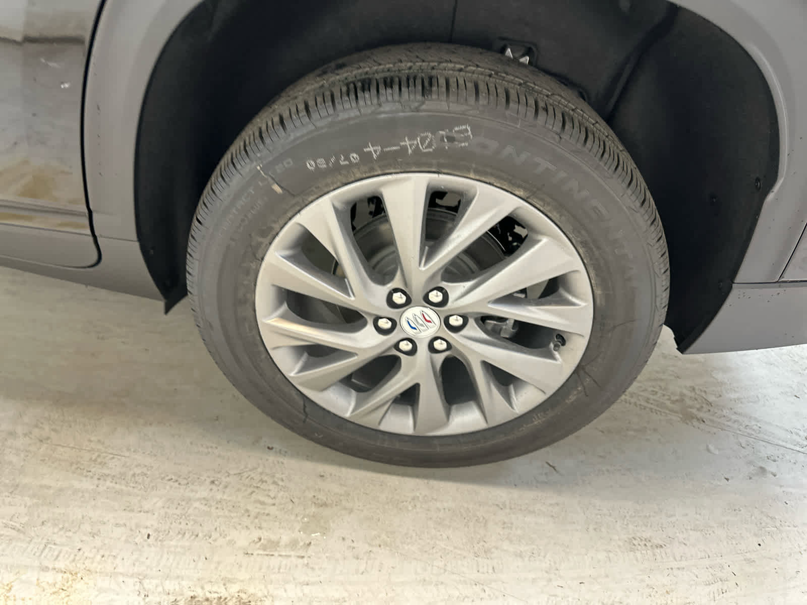 New 2026 Buick Enclave Preferred w/ LPO, Floor Liner Package image 12