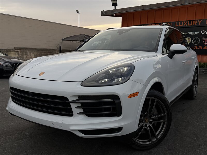 Used 2023 Porsche Cayenne S Platinum w/ Premium Package Plus AWD/4WD image 6