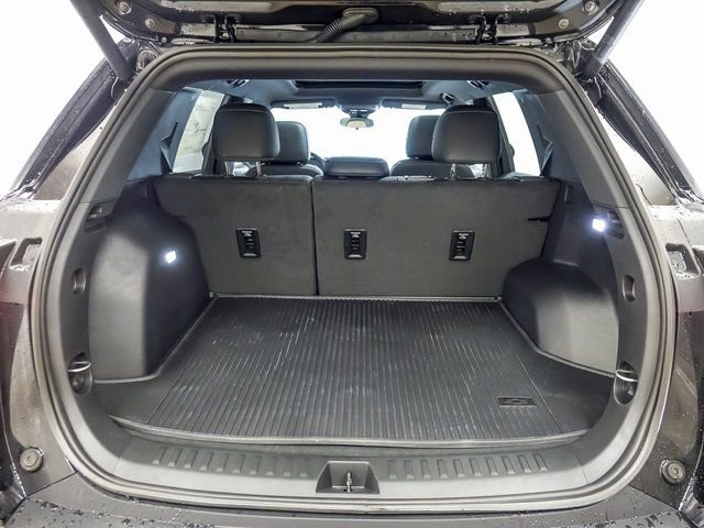 New 2026 Chevrolet Equinox ACTIV w/ LPO, Floor Liner Package image 8