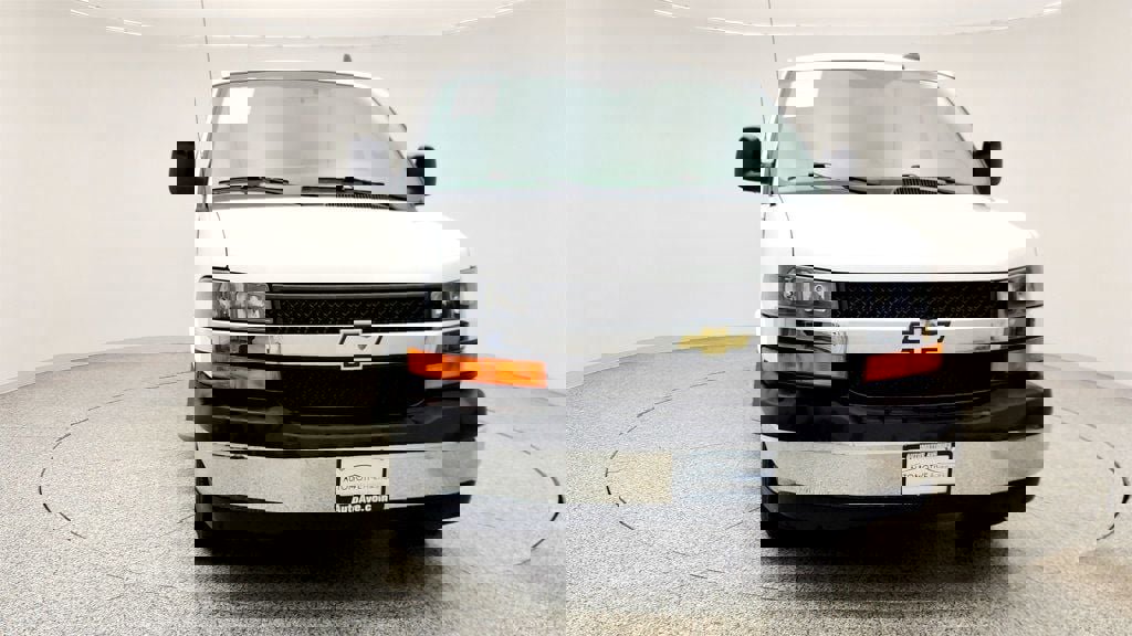 Used 2020 Chevrolet Express 2500 w/ Driver Convenience Package RWD image 2