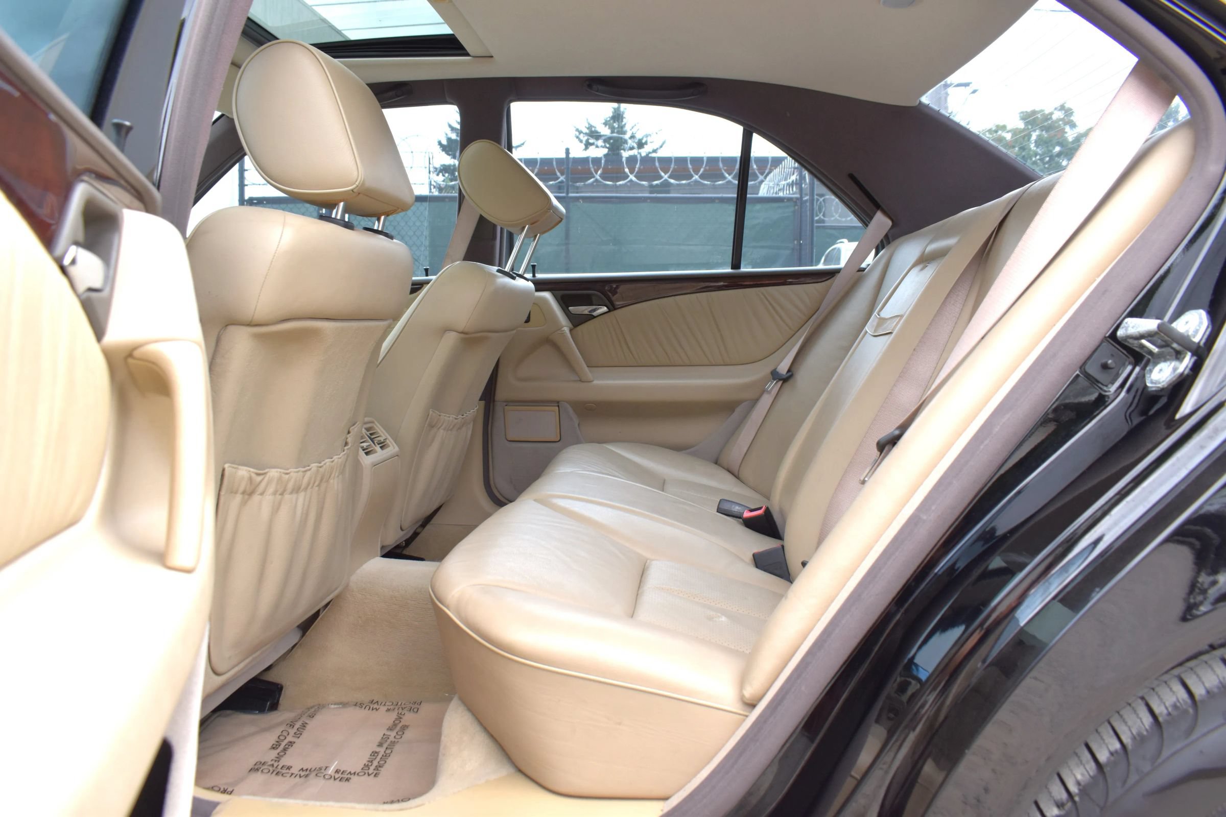 Used 1996 Mercedes-Benz E 320 Sedan image 22