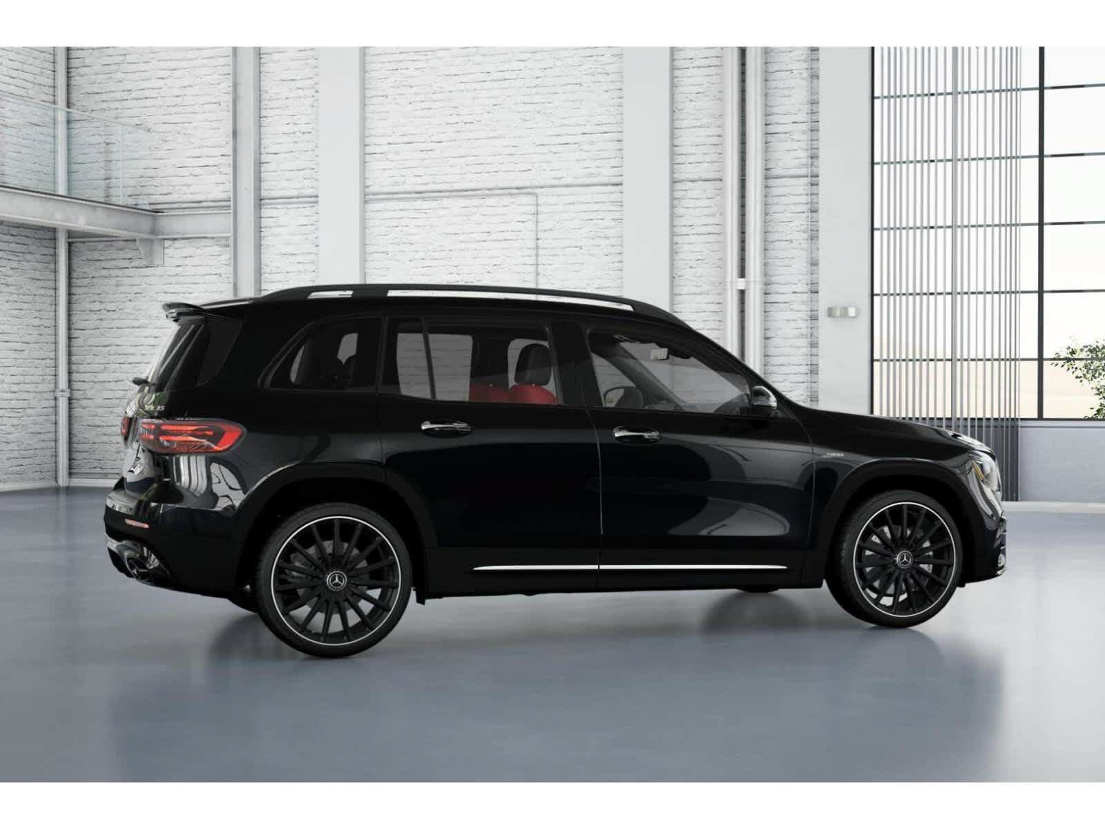 Used 2026 Mercedes-Benz GLB 35 AMG 4MATIC image 17