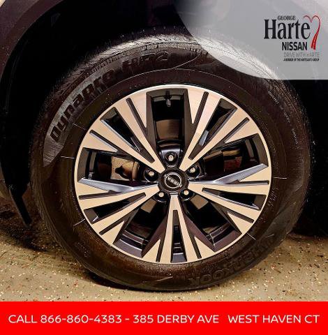 Certified 2022 Nissan Rogue SV w/ SV Premium Package image 16