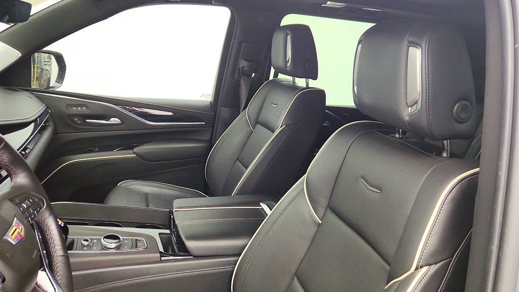 Used 2022 Cadillac Escalade ESV Sport w/ Touring Package AWD/4WD image 21