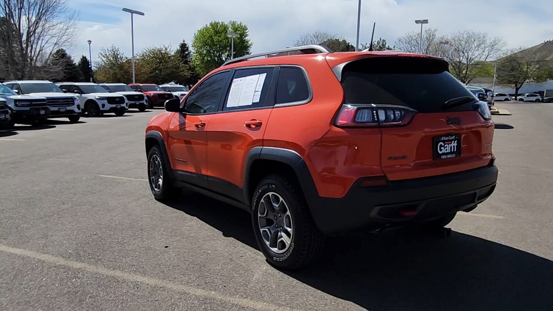 Used 2021 Jeep Cherokee Trailhawk AWD/4WD image 18