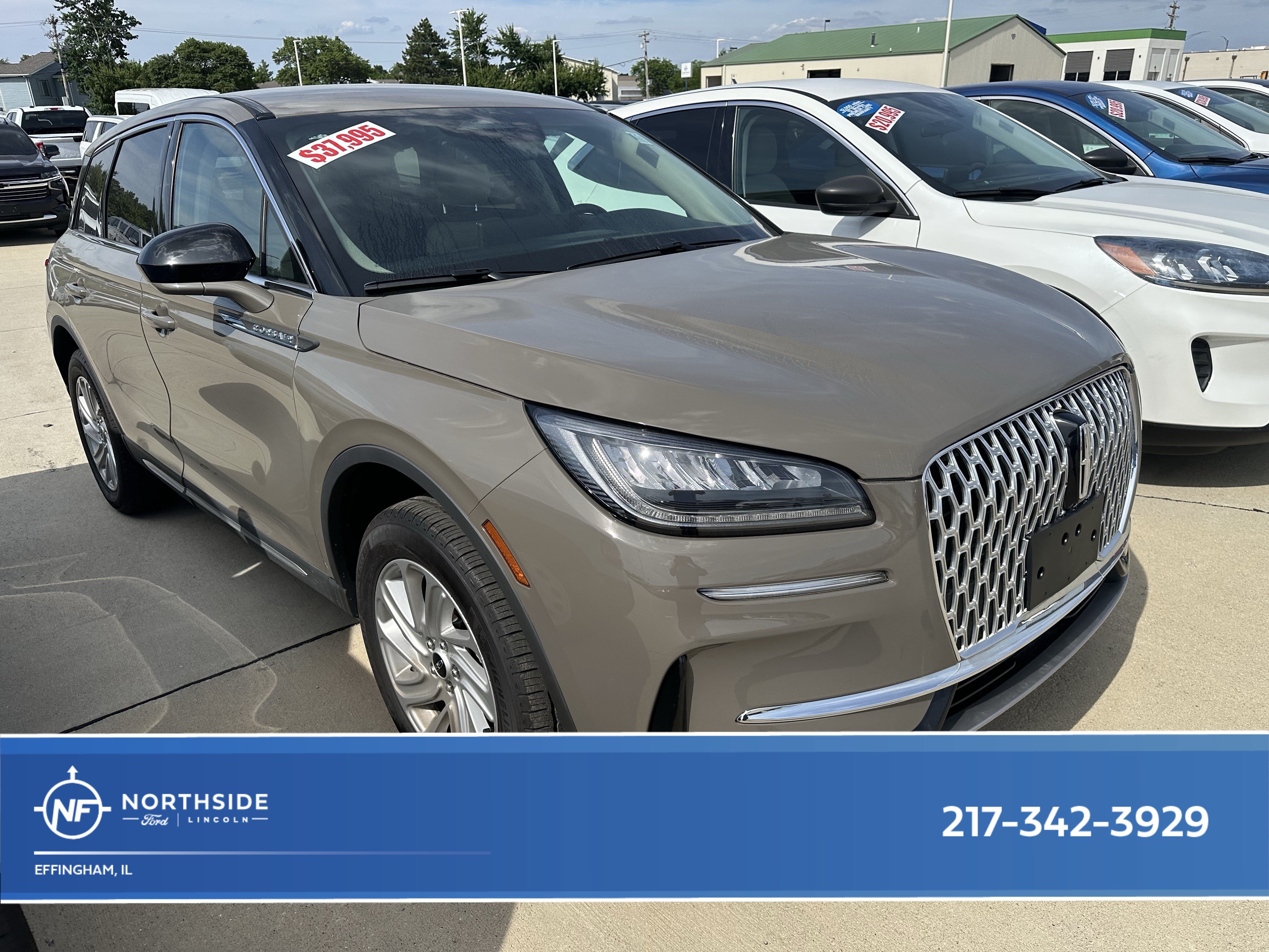 Used 2025 Lincoln Corsair AWD w/ Towing Package video 1