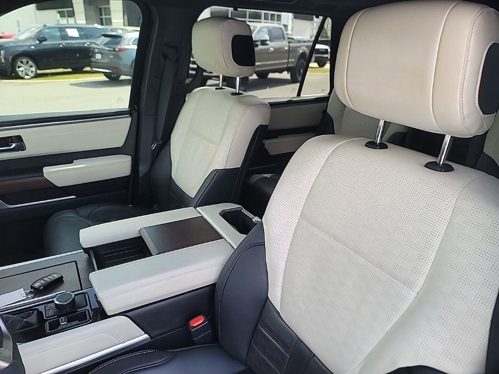 Used 2023 Toyota Sequoia Capstone image 11