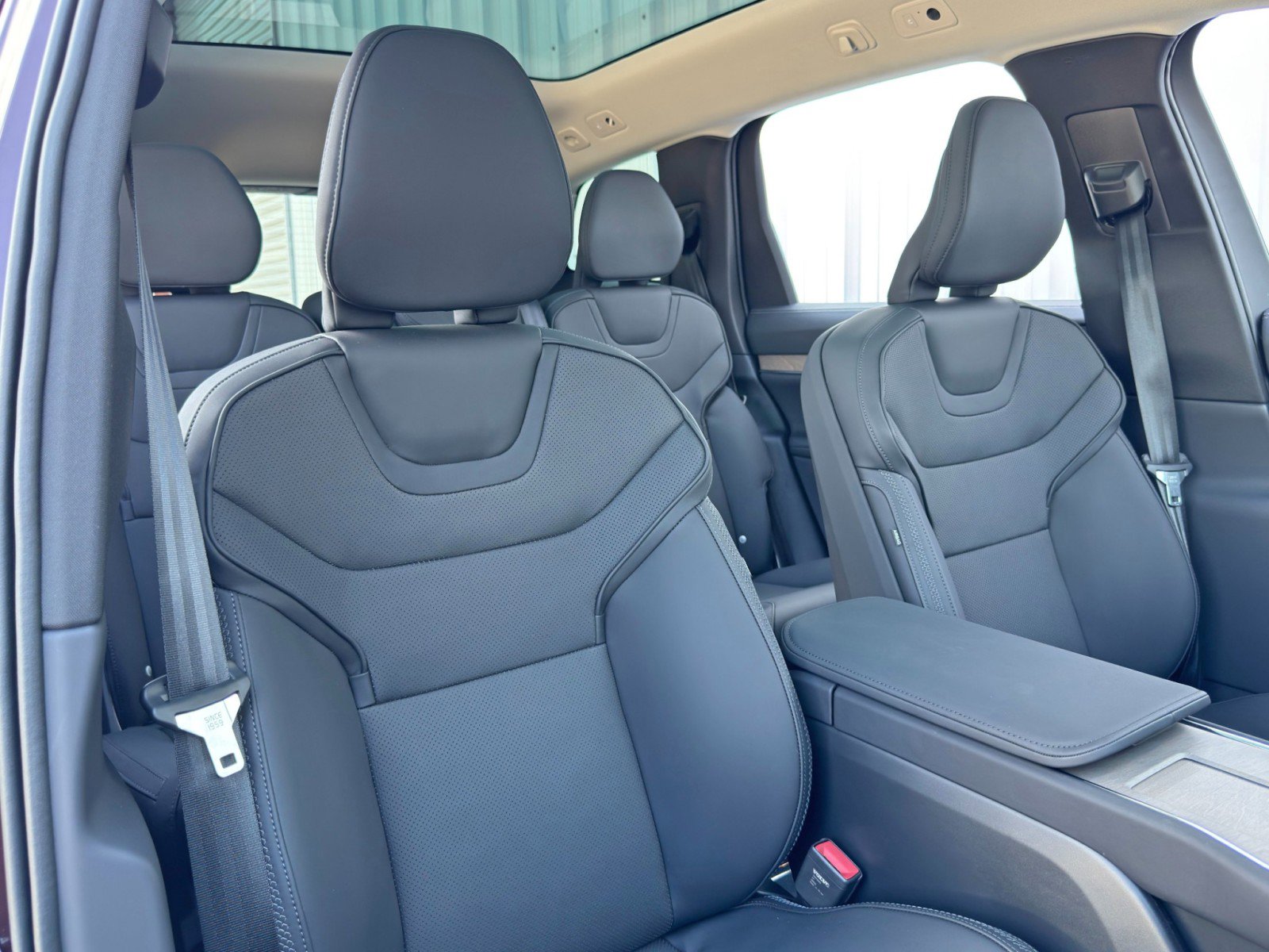 Used 2025 Volvo EX90 Ultra image 39