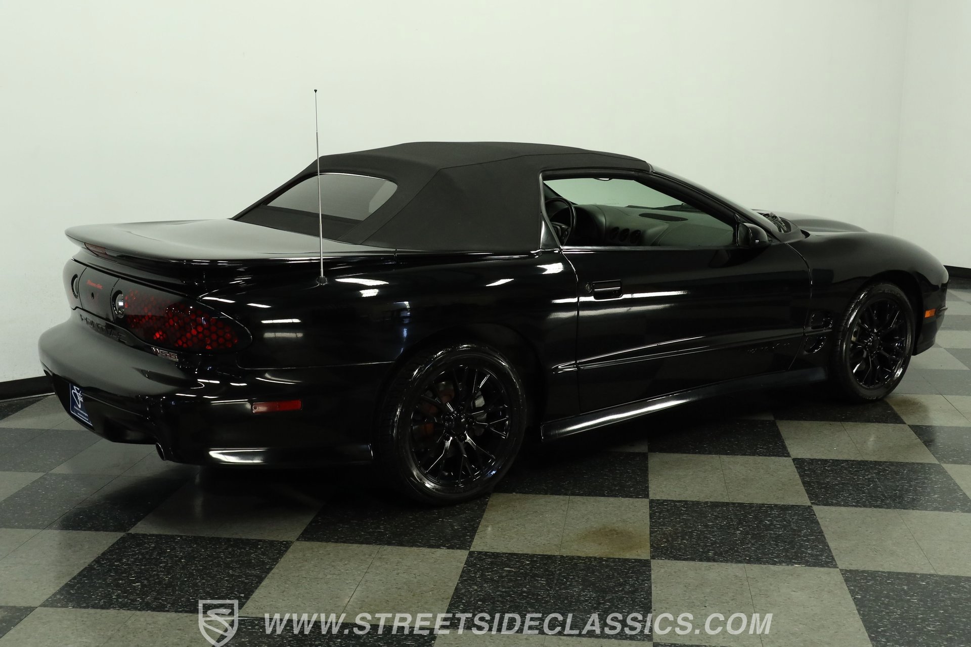 Used 2002 Pontiac Firebird Trans Am RWD image 12