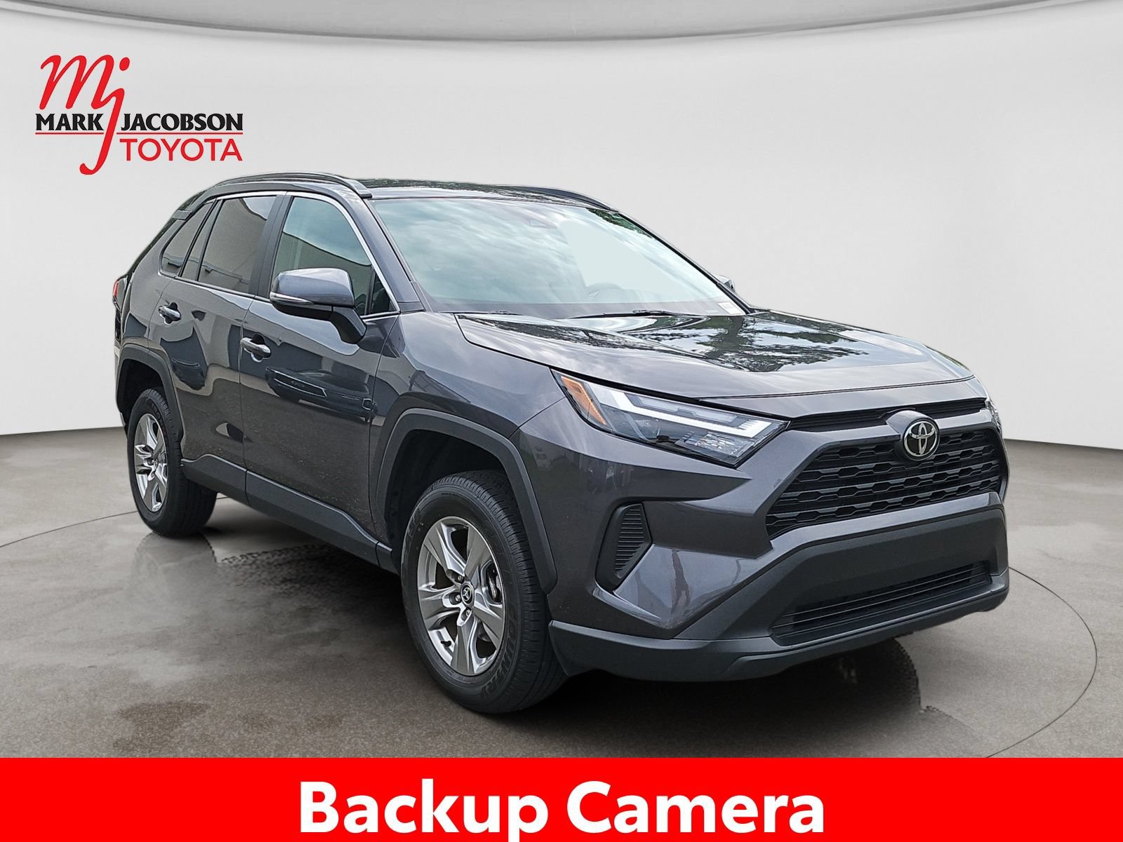 Used 2025 Toyota RAV4 XLE AWD/4WD image 5