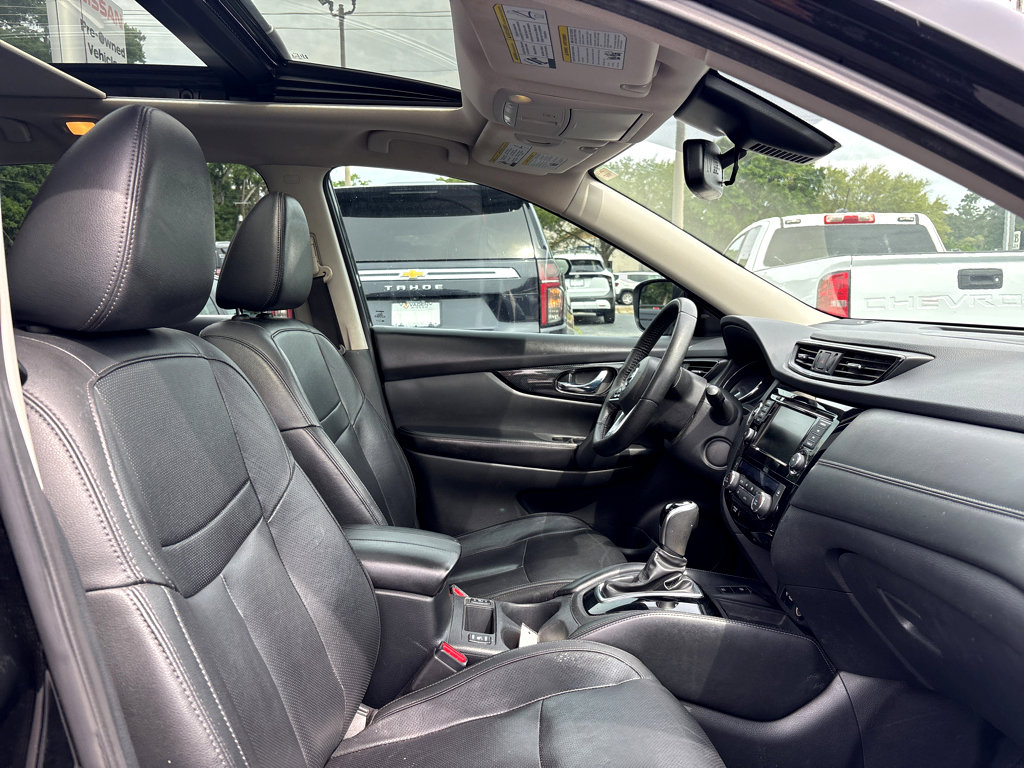 Used 2020 Nissan Rogue SL w/ Premium Package FWD image 12