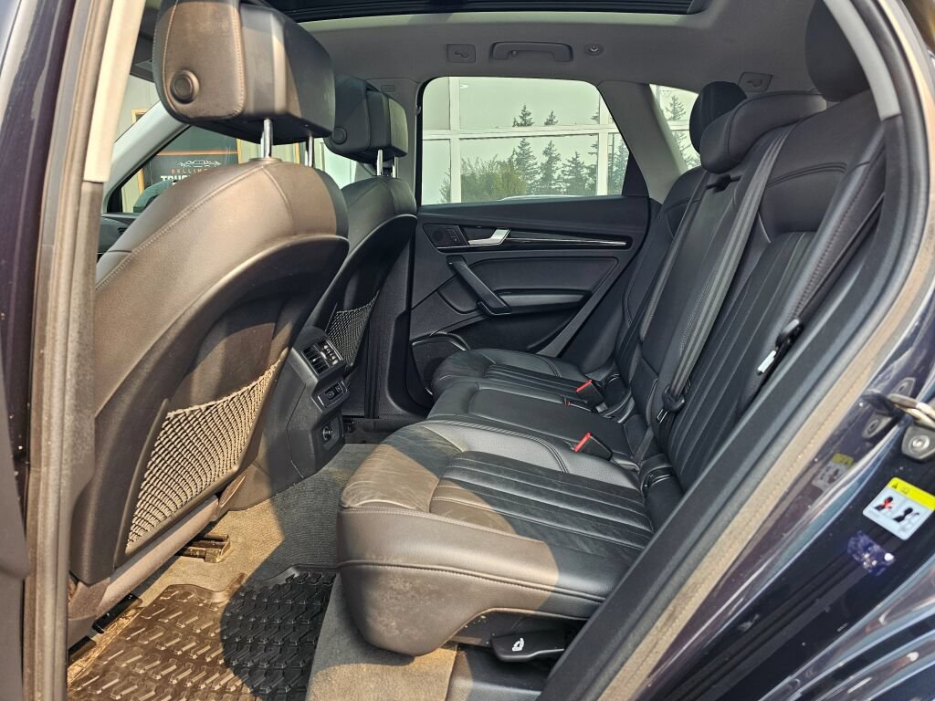 Used 2020 Audi Q5 2.0T Premium w/ Convenience Package AWD/4WD image 18