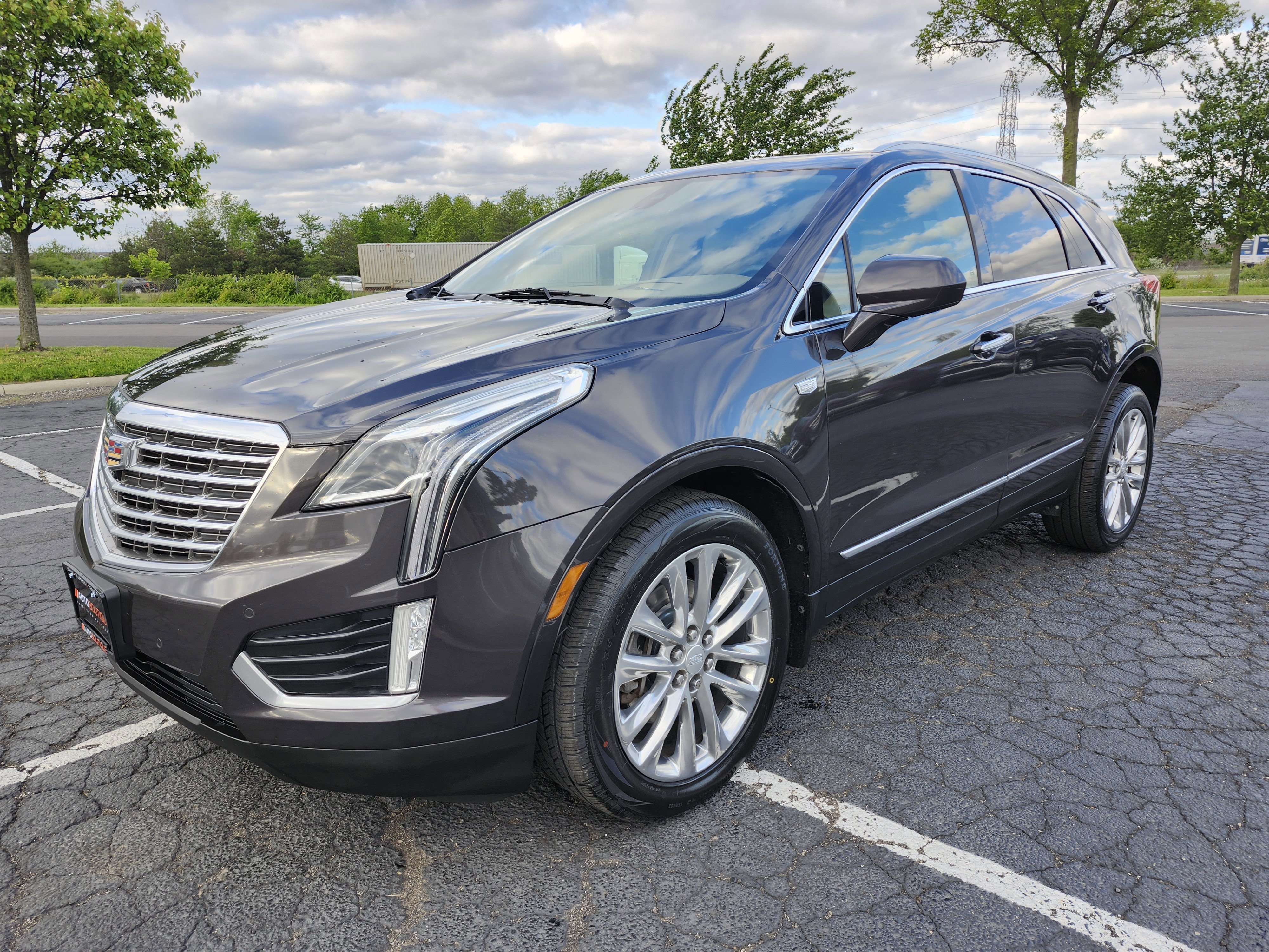 Used 2017 Cadillac XT5 Platinum AWD/4WD image 16