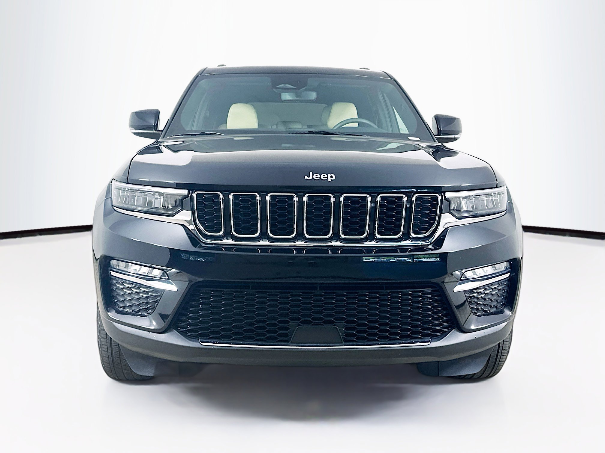 Used 2022 Jeep Grand Cherokee Limited 4xe AWD/4WD image 2