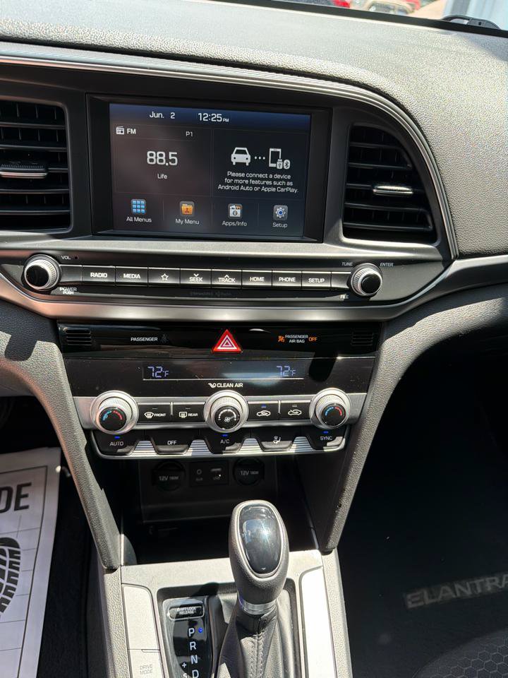 Used 2020 Hyundai Elantra SEL w/ Cargo Package (C1) FWD image 13