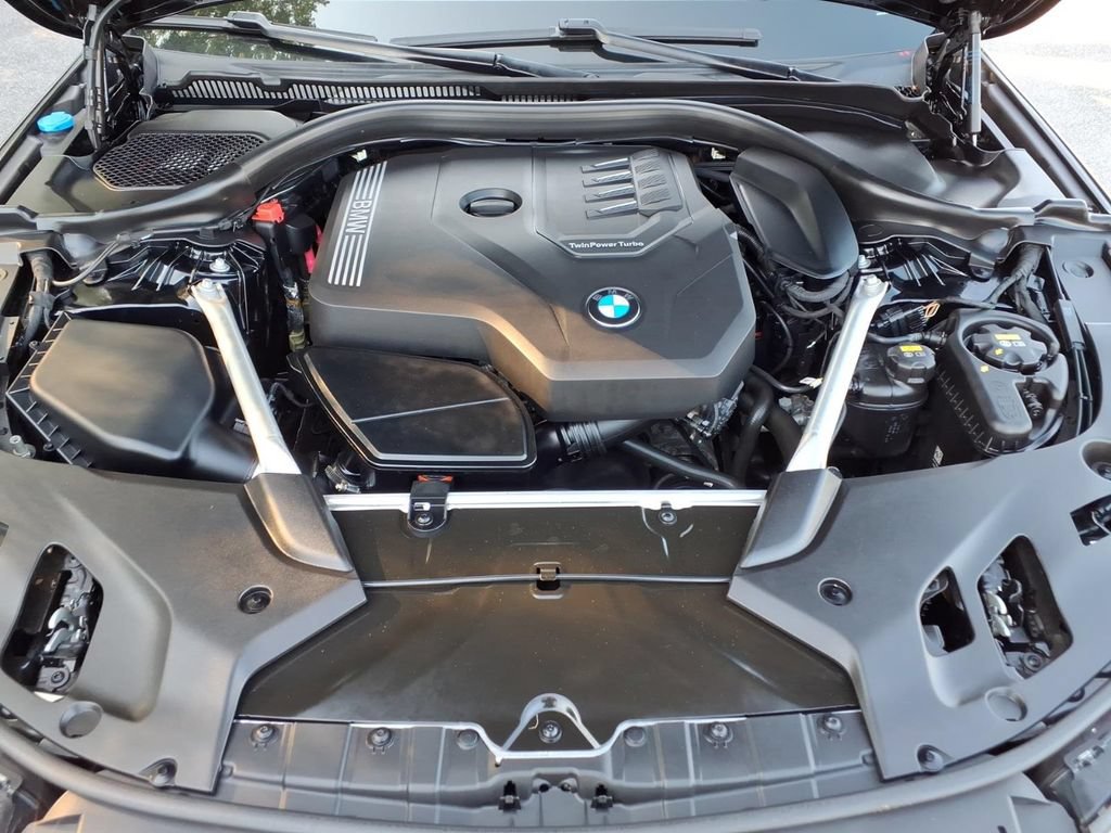 Used 2023 BMW 530i xDrive AWD/4WD image 30