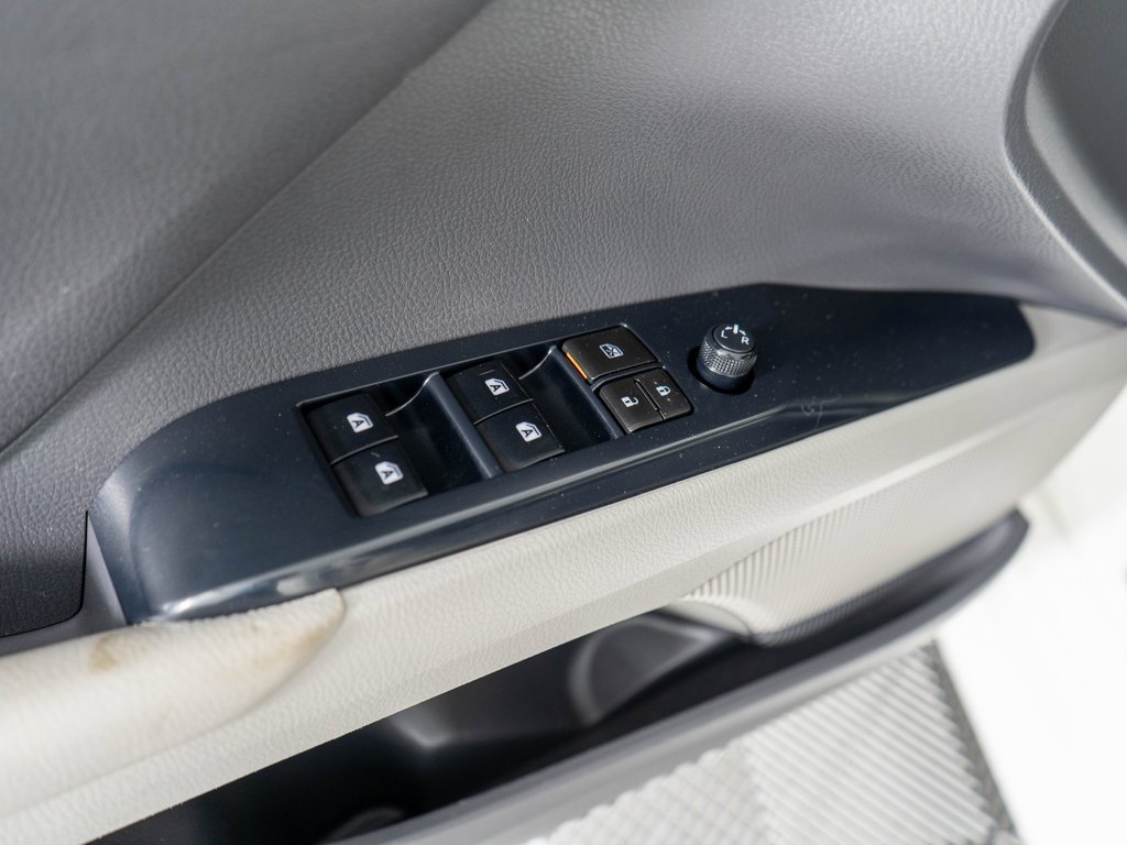 Used 2018 Toyota Camry LE w/ Moonroof Package image 22