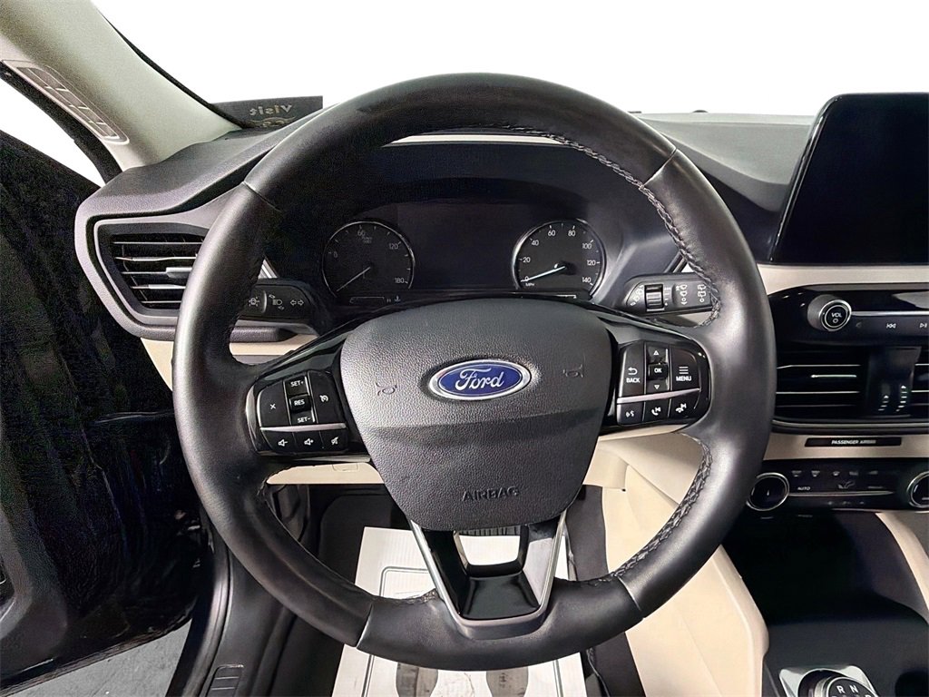 Used 2022 Ford Escape SEL image 15