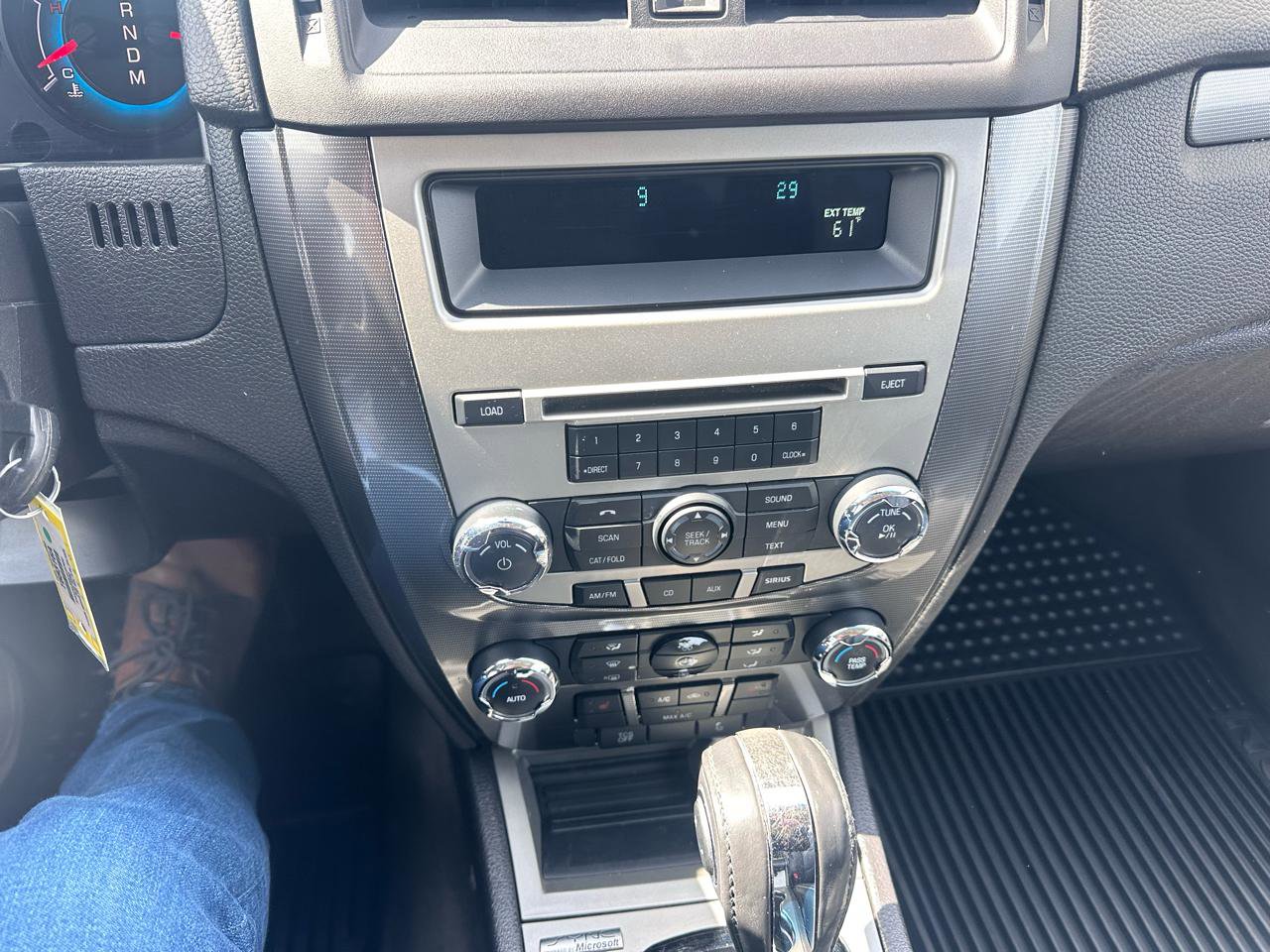 Used 2012 Ford Fusion SEL image 22