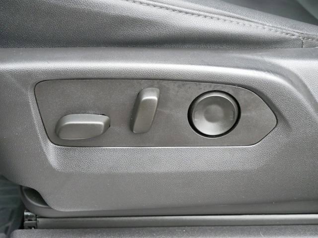 Used 2023 Chevrolet Silverado 1500 RST image 13