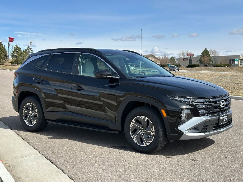 New 2025 Hyundai Tucson Limited image 3