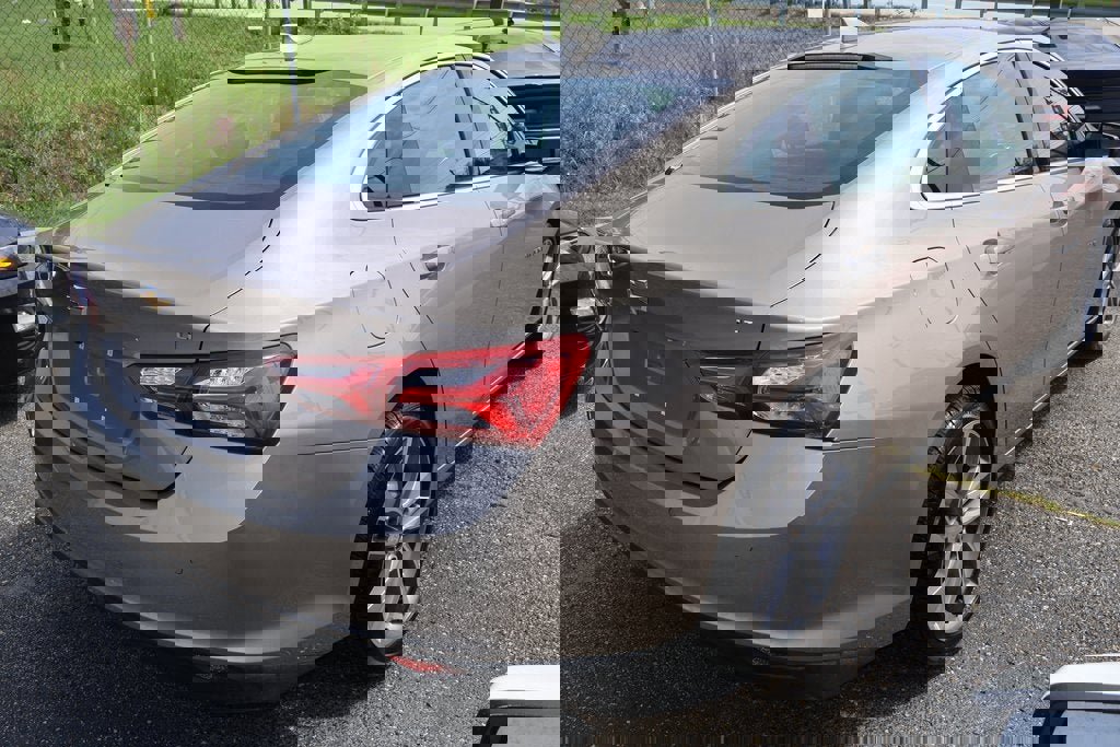 Used 2024 Chevrolet Malibu LT image 3